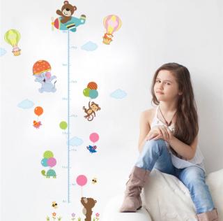 Samolepka na stenu  Detský meter - Zvieratká s balónmi 2  130x80 cm