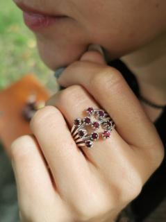 Granát strieborný prsteň (prsteň)