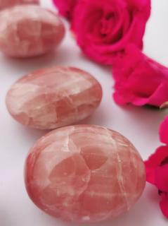 Kalcit ružový AAA - väčší (4,6 - 5 cm)