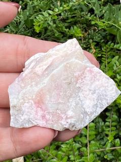 Opál ružový andský surový  (surový kameň)