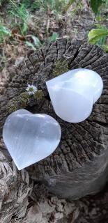 Selenit srdce veľké  (tromolovaný kameň)
