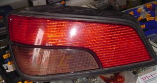 Peugeot 306 Svetlo zadne lave (Peugeot Svetlo )