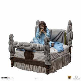 Exorcist Deluxe Art Scale socha 1/10 Possessed Regan McNeil 14 cm