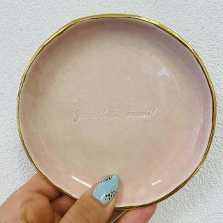LVICE V PORCELÁNU ružový porcelánový tanierik Si Najlepšia Mami