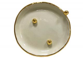LVICE V PORCELÁNU smotanový porcelánový tanierik Zlaté Guličky so Zlatým Okrajom