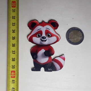 Panda červená - Drevená magnetka - CoolArts Výška magnetky: 7 cm