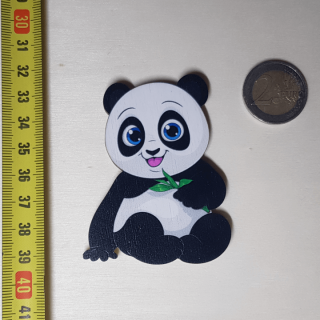 Panda - Drevená magnetka - CoolArts Výška magnetky: 7 cm