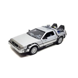 1:24 DeLorean Time Machine 1 Strieborná