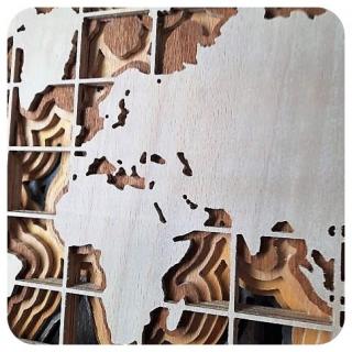 Drevená dekoratívna mapa sveta