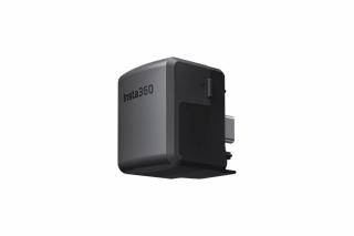 Insta360 Ace Pro - Rýchločítačka kariet