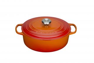 Le Creuset - Liatinový hrniec oválny s pokrievkou 29 cm/4,7 l oranžový