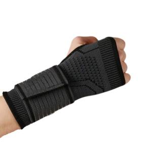 Bandáž na zápästie so sťahujúcim pásom