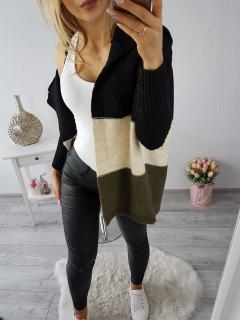 Trojfarebný sveter s kapucňou - čierna-khaki-béžová
