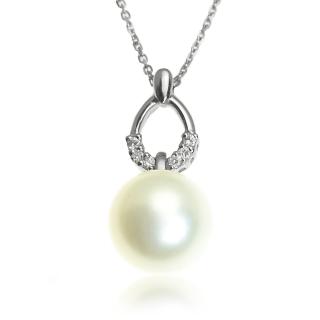 Zlatý náhrdelník so sladkovodnou perlou a diamantmi