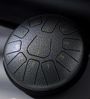Hütermann Tongue drum - 6' (15cm), 11 tónů, D-dur - Stříbrná s příslušenstvím