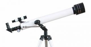 Hvězdářský dalekohled HT-70060