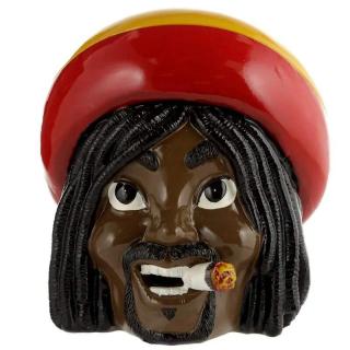 Vtipný vodopád s tečúcim dymom – Rastaman s dredy a cigaretou
