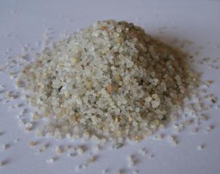 Štrk kremičitý prírodný zrn. 1 – 2 mm 25Kg (Štrk kremičitý prírodný zrn. 1 – 2 mm 25Kg)