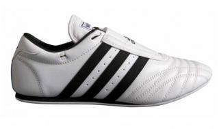 BUDO TOPÁNKY ADIDAS SM II Veľkosť: 4 UK