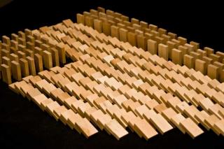 Dřevěné natural domino v tubě - 830 ks