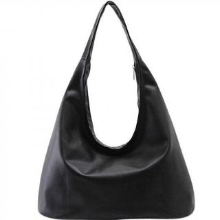 Dámska kabelka v atraktívnej čiernej farbe Farba: Černá