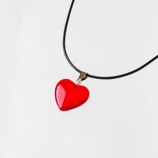 Náhrdelník lásky: červené srdce