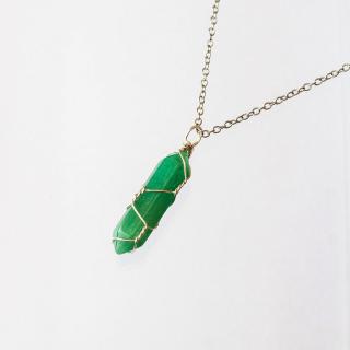 Pletený náhrdelník zo zeleného avanturínu