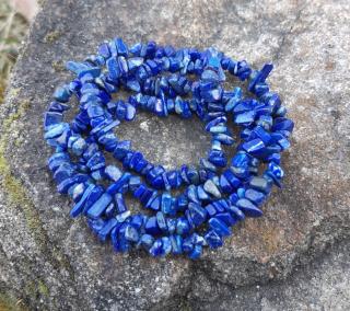 Lapis lazuli šnúra dlhá (sekané kamene 5-10 mm)