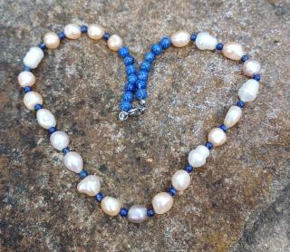 Perly, lapis lazuli náhrdelník