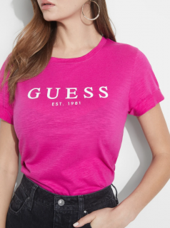 GUESS tričko 1981 Rolled Cuff Logo Tee fuschia