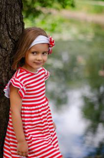 Dievčenské šaty s čelenkou  NATÁLKA Veľkosť: 122, Farba: Červená