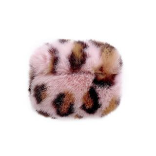 Plyšový leopard - Obal na airpods Pro Béžovo-růžová