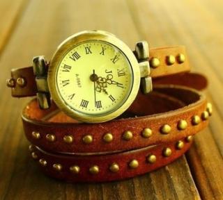Vintage Retro hodinky hnedé