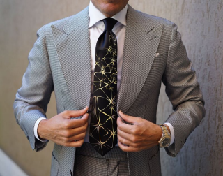 Pánska kravata zo 100% hodvábu - Big bang black (VVLMK014)