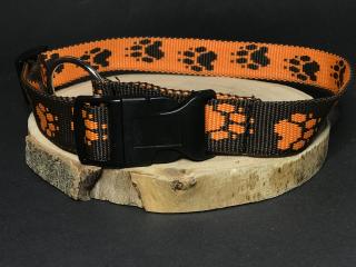 Palkar obojok z popruhu pre psov 65 cm x 25 mm čierno-oranžová s labkami