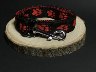 Palkar vodítko z popruhu pre psov 150 cm x 25 mm čierno-červená s labkami (Palkar vodítko z popruhu pre psov 150 cm x 25 mm čierno-červená s labkami)