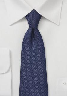 Predĺžená kravata v námorníckej modrej so vzorom