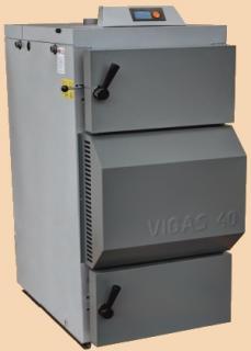 Drevosplyňujúci kotol VIGAS 40 AK4000 (Teplovodný kotol VIGAS 40 s reguláciou AK 4000 model 2014)