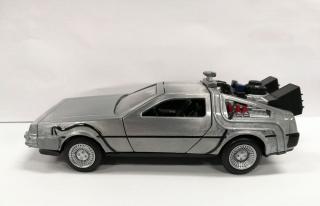 Back to the Future I Hollywood Rides Diecast Model 1/32 DeLorean Time Machine