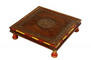 Sanu Babu Čajový stolík z teakového dreva, zdobený mosadzou, 53x53x14cm