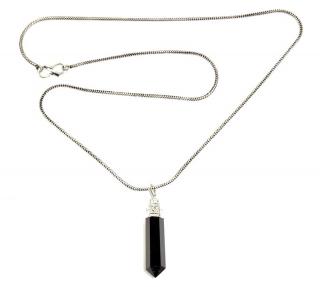 Sanu Babu Dlhý náhrdelník s čiernym onyxom, strieborná farba retiazky