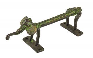 Sanu Babu Dverné madlo slon, "Tribal Art", zelená patina, mosadz, 20cm