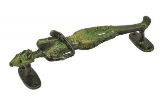 Sanu Babu Dverné madlo, "Tribal Art", postava, zelená patina, mosadz, 22cm
