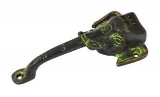 Sanu Babu Dverné tiahlo, slon, mosadz, zelená patina, cca 12cm