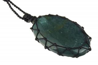 Sanu Babu Macramé náhrdelník s tmavo zeleným achátom na sťahovacej šnúrke, obvod až 78cm