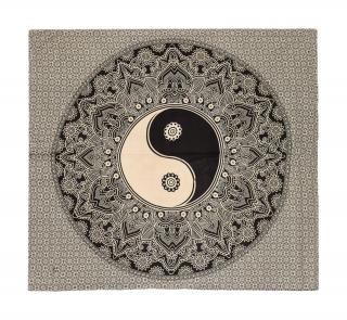 Sanu Babu Prikrývka s tlačou Jin-Jang Mandala, čierno-biely 200x230cm