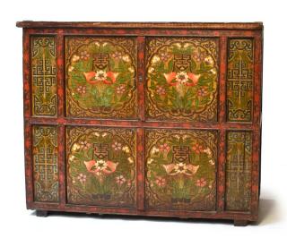 Sanu Babu Ručne maľovaná drevená antik komoda z Tibetu, 173x70x141cm