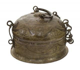 Sanu Babu Stará kovová nádoba s vekom, ručne tepaná, mosadzná, 29x29x25cm