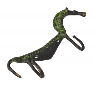 Sanu Babu Vešiak, kôň, mosadz, dva háčiky, zelená patina, 22cm