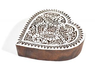 Sanu Babu Vvyrezávaná pečiatka "Srdce", palisander, 13x11cm